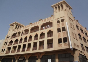 Hafez Hotel Apartments Al Ras Metro Station